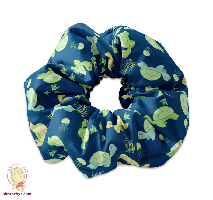 Cute Sleeping Turtle Ocean Pattern Scrunchie Hair Tie, Sea Turtle Pattern Scrunchy Hair Tie Accessory, Cute Scrunchies for Girls